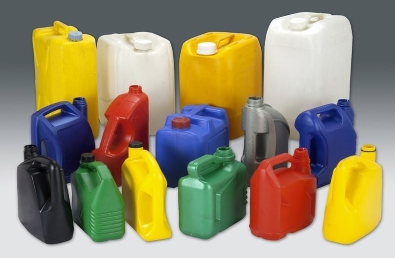 Jerry cans and handled containers of the kind our blow moulds are built for.